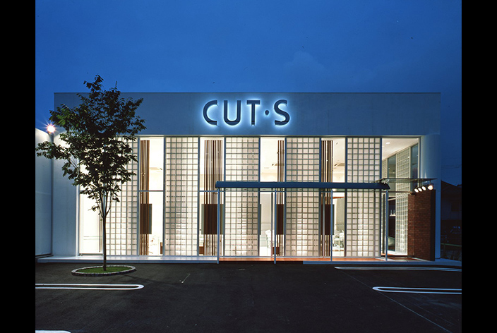 CUT'S入船店